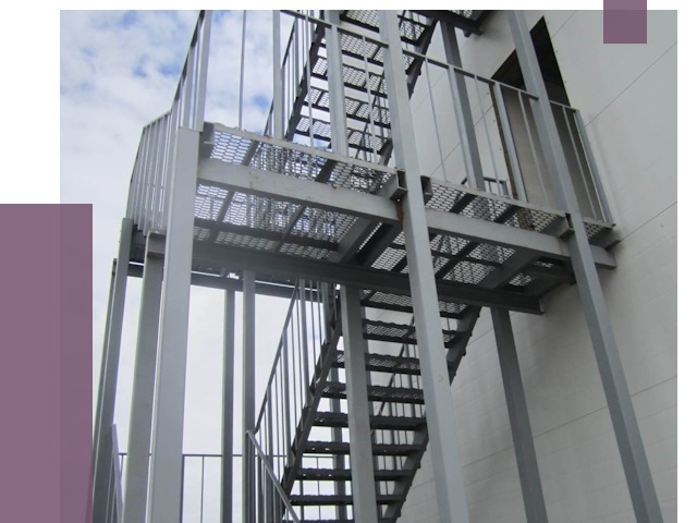 Монтаж пожарных лестниц в Саяногорске от 7785 руб.