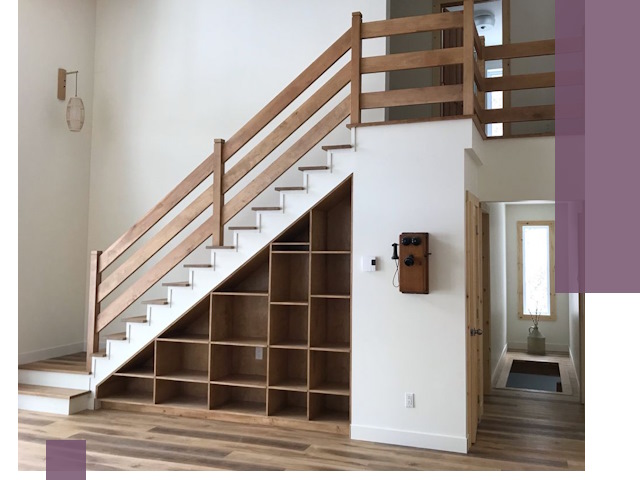 Монтаж деревянных лестниц под ключ в Саяногорске, качественно и быстро