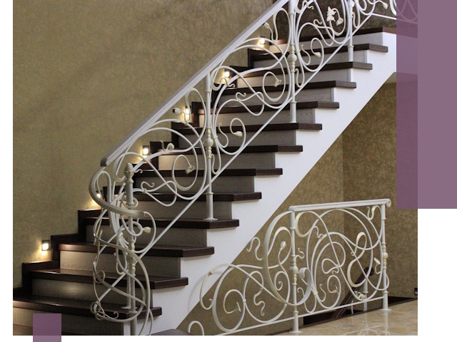 Кованые лестницы под ключ в Саяногорске — изготовление и монтаж