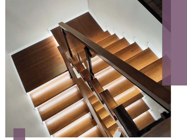 Изготовление П-образных лестниц под ключ в Саяногорске