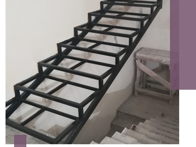 Демонтаж лестниц на металлокаркасе в Саяногорске: быстрый вывоз и разбор