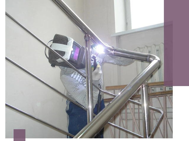 Монтаж перил и ограждений качественно в Саяногорске