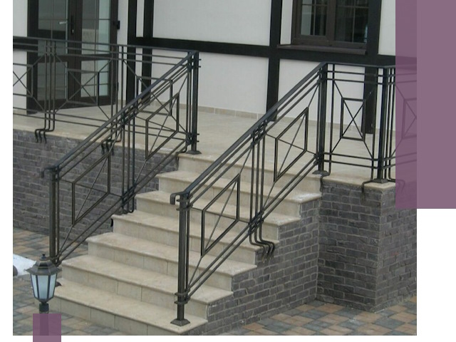 Перила для крыльца в Саяногорске — монтаж, изготовление и установка