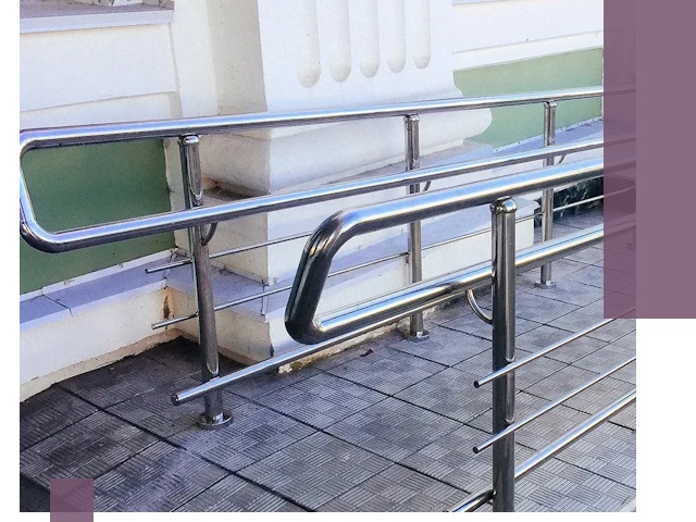 Ограждения пандусов из металла и нержавейки в Саяногорске