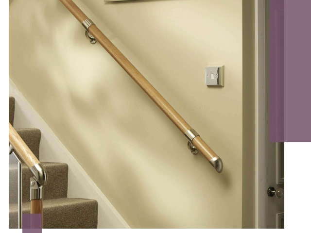 Монтаж пристенных поручней профессионально в Саяногорске